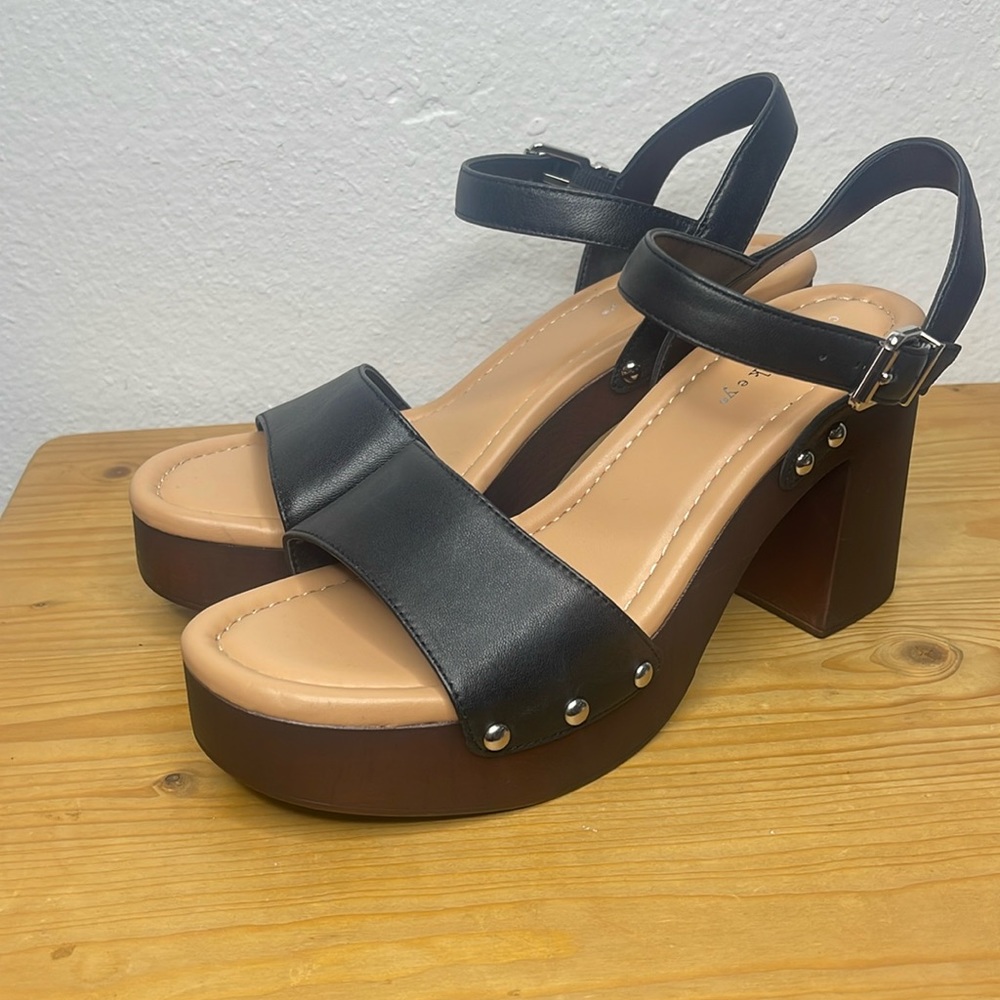 Copper Key Black Heeled Strap Block Summer Heels Size 9